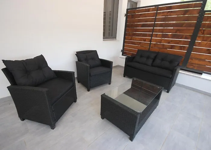 Domek letniskowy Alyvia *