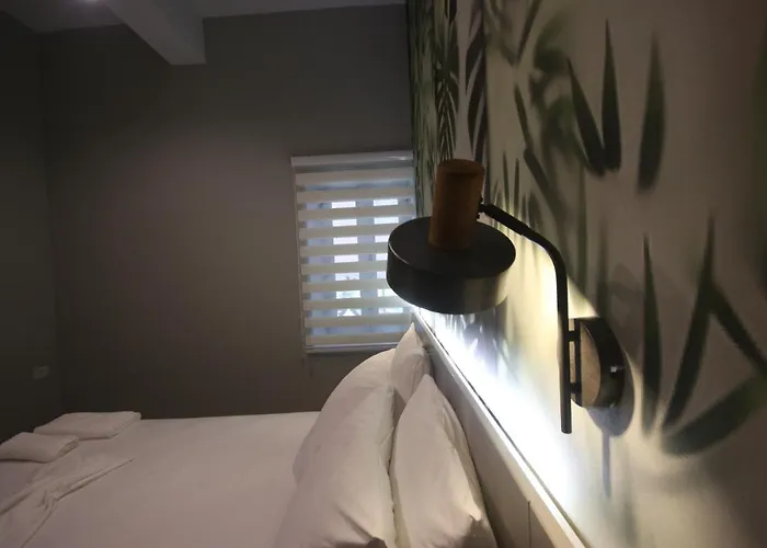 Alyvia Orman Evi Himarë