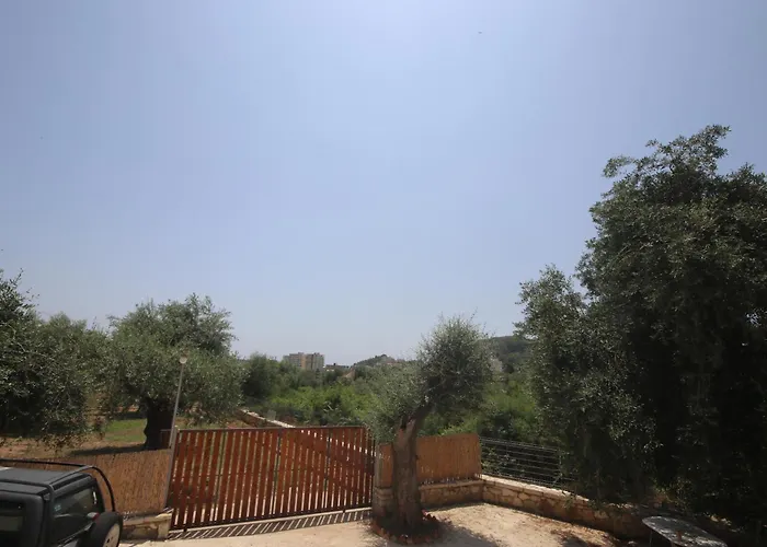 Alyvia Orman Evi Himarë