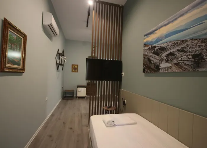 Alyvia Domek letniskowy Himara