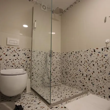 Alyvia 山林小屋 *