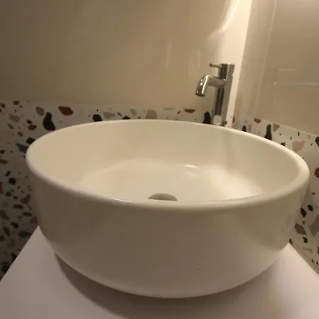 Alyvia 山林小屋 *