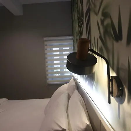 Alyvia Jaktstuga Himare