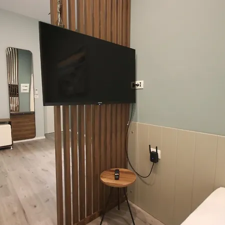 Lodge Alyvia