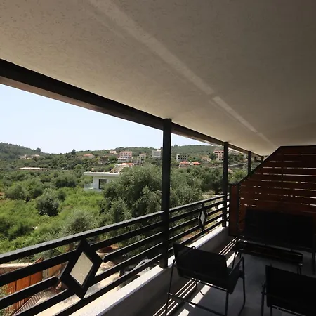 山林小屋 Alyvia *