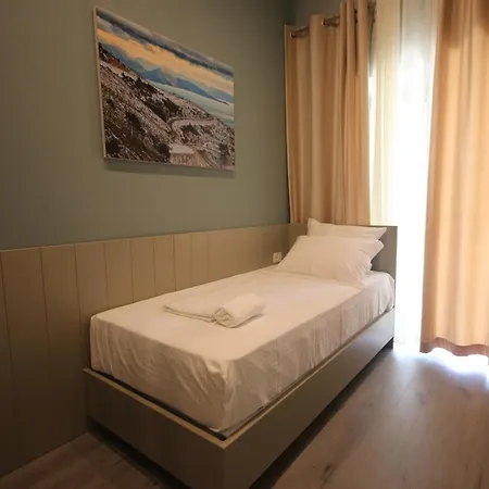 Alyvia 山林小屋 *